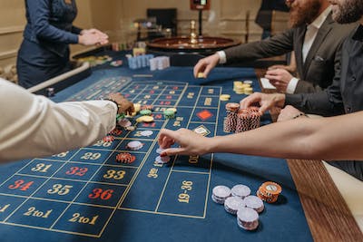 What are the Ways in Which You Can Benefit from Live Sports Betting?