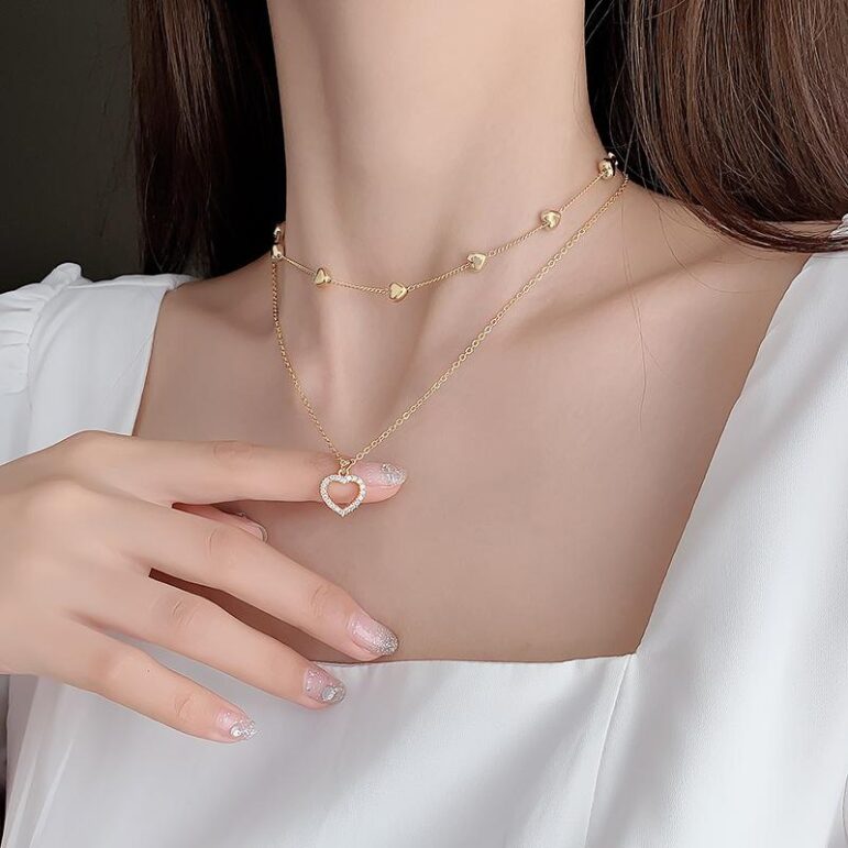 Elegance Unveiled: Dubai’s Exclusive Mastery in Crafting Custom Necklaces for Every Style